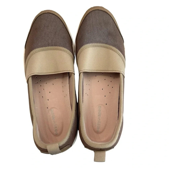 Easy Spirit SetTwist2 Women’s Fabric Slip On Gold Shoes Size 7 GUC - Picture 1 of 9